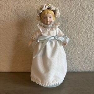 Avon Porcelain‎ Doll White Dress Blue Bow Bonnet Collectible Display Decor